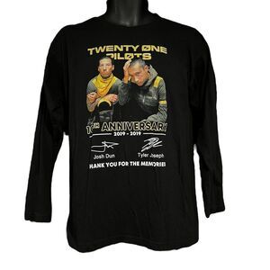 Twenty One Pilots 10 Year Anniversary Trench Long Sleeve T-Shirt Men’s Medium